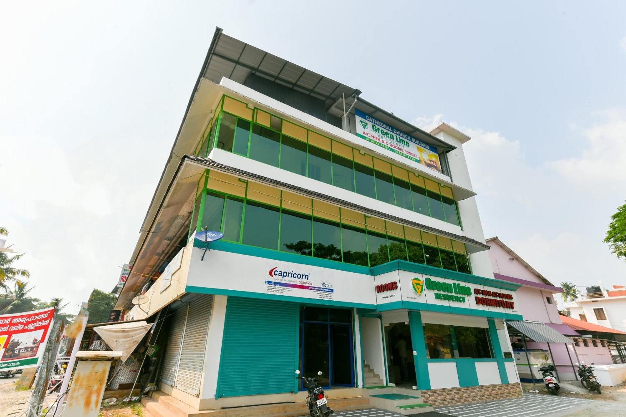 Hotel OYO 23211 Green Line Residency Nedumbassery Exterior foto